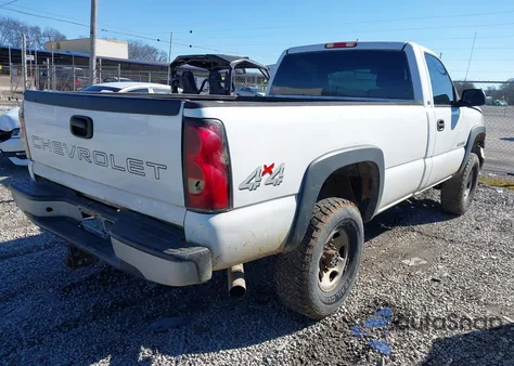 2004 Chevrolet Silverado 2500Hd Work Truck z USA, uszkodzony, nr VIN 1GCHK24U54E362498